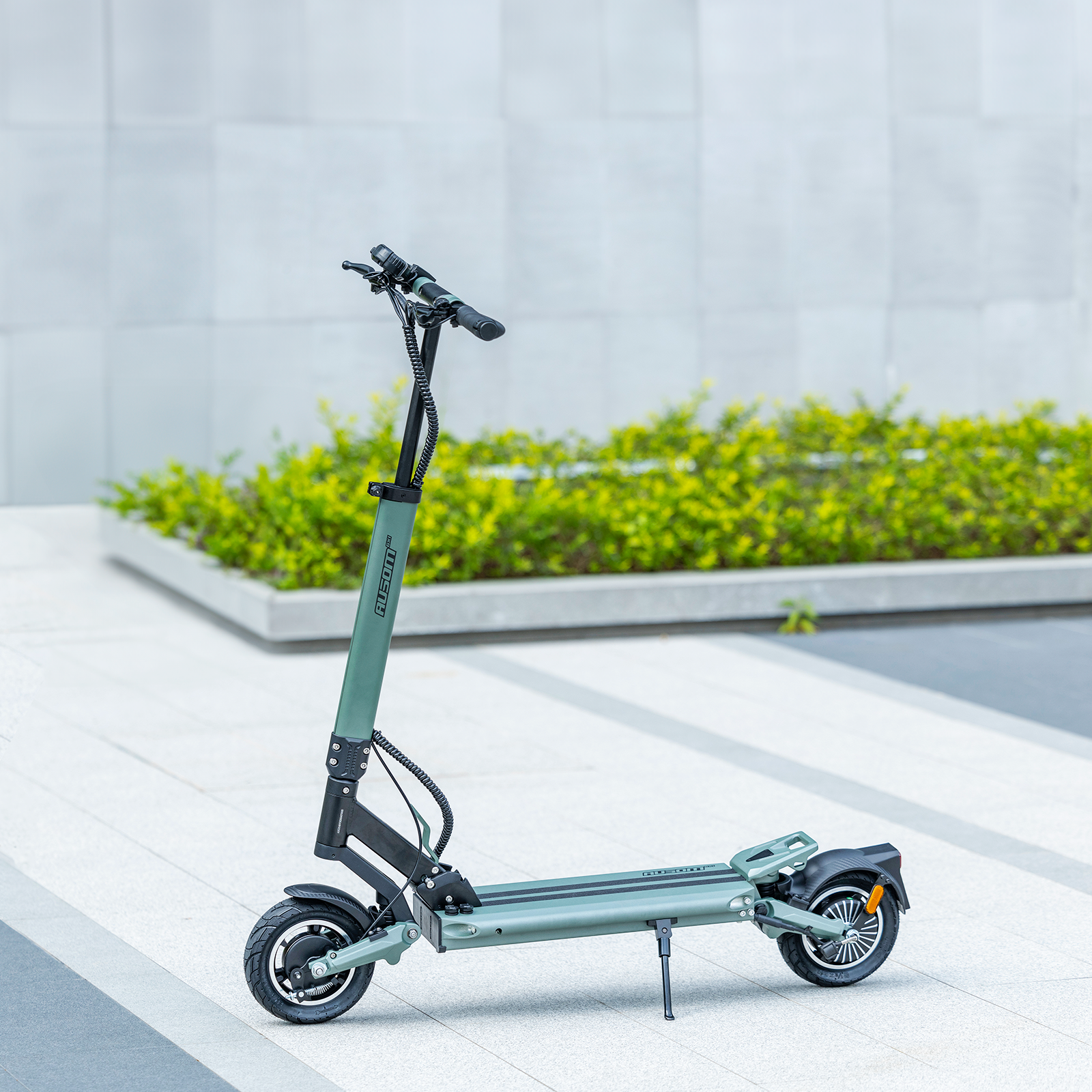 Ausom GX1-20KM/H Foldable Electric Scooter, 500W Motor, 48V 15.6 Ah Battery, NFC Unlock, 9*3” Tires, 80km